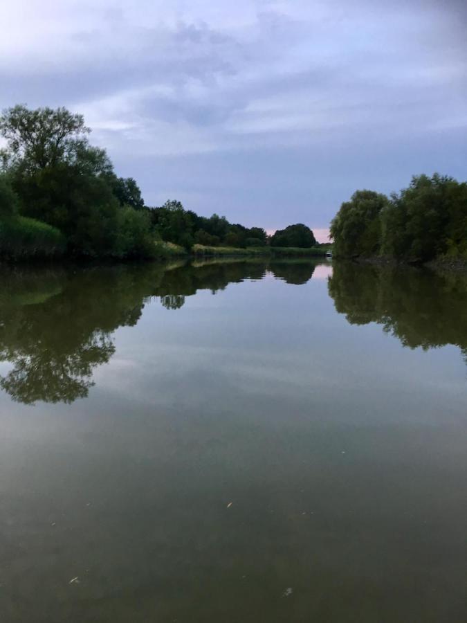 Wohnen Im Alten Land Grünendeich Exterior foto