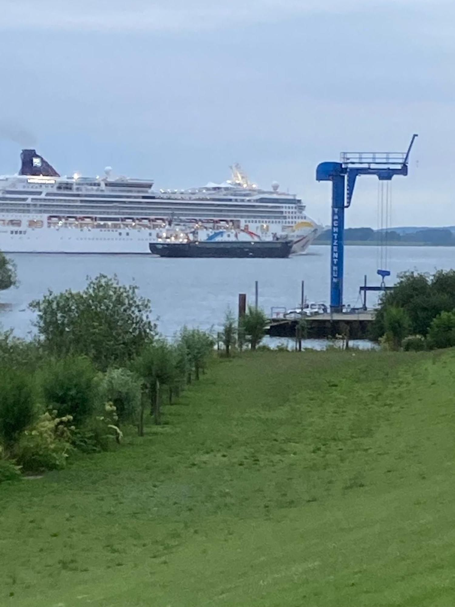 Wohnen Im Alten Land Grünendeich Exterior foto